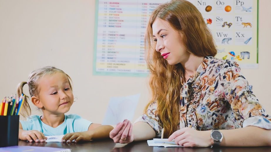 Psychological testing the cute little girl